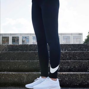 Black womens Nike Leggings